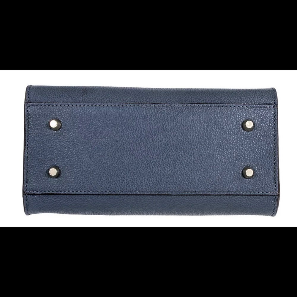 Handbag - Picture 4 of 5
